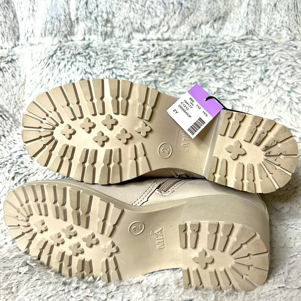 NWT MIA Girl Fashion Boots - Picture 6 of 9